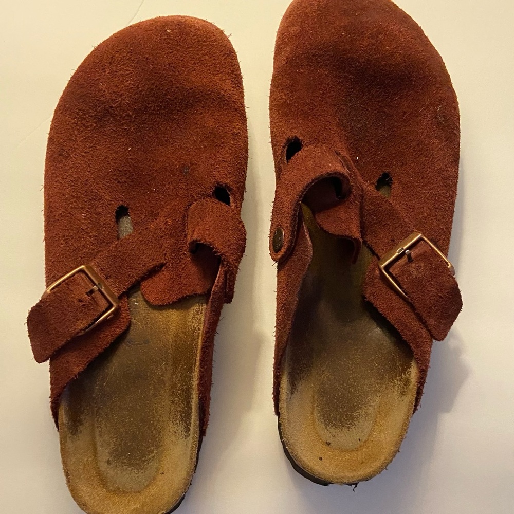 Burgundy size 10 Birkenstocks